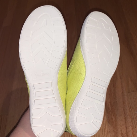 Zodiac Paige Slip-On Sneakers in Citron 7.5 M - Picture 3 of 5